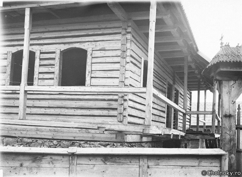 Udv105.jpg